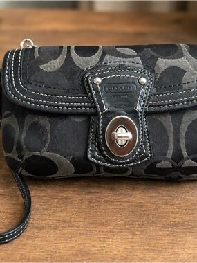 Coach Black Legacy Signature Turn-Lock Wristlet